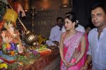 Madhur Bhandarkar, Kareena Kapoor seek Bappa_s blessing for thier film Heroine on 19th Sept 2012 (21).JPG